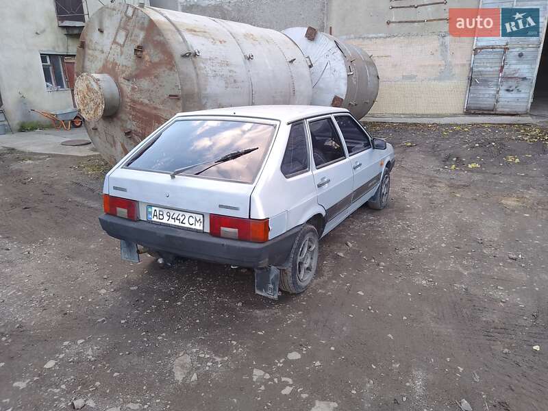 Хетчбек ВАЗ / Lada 2109 2005 в Гайсину