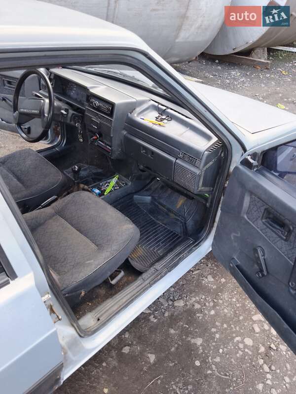 Хетчбек ВАЗ / Lada 2109 2005 в Гайсину