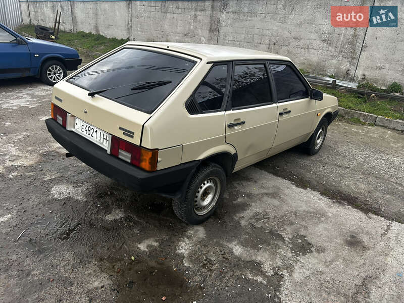 Хетчбек ВАЗ / Lada 2109 1989 в Львові фото 17 Хетчбек ВАЗ / Lada 2109 1989 в Львові