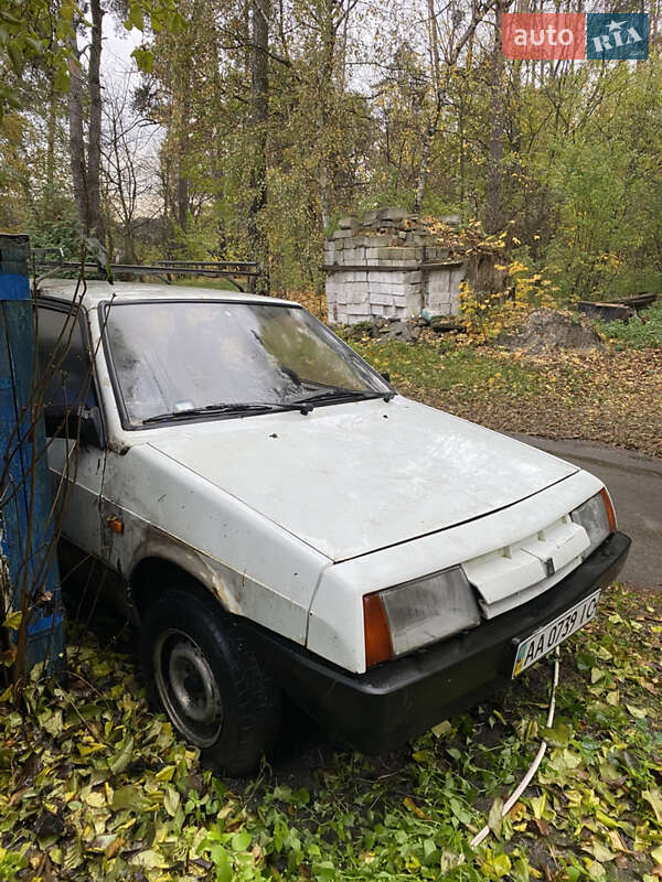 Хэтчбек ВАЗ / Lada 2109 1988 в Киеве фото 5 Хэтчбек ВАЗ / Lada 2109 1988 в Киеве