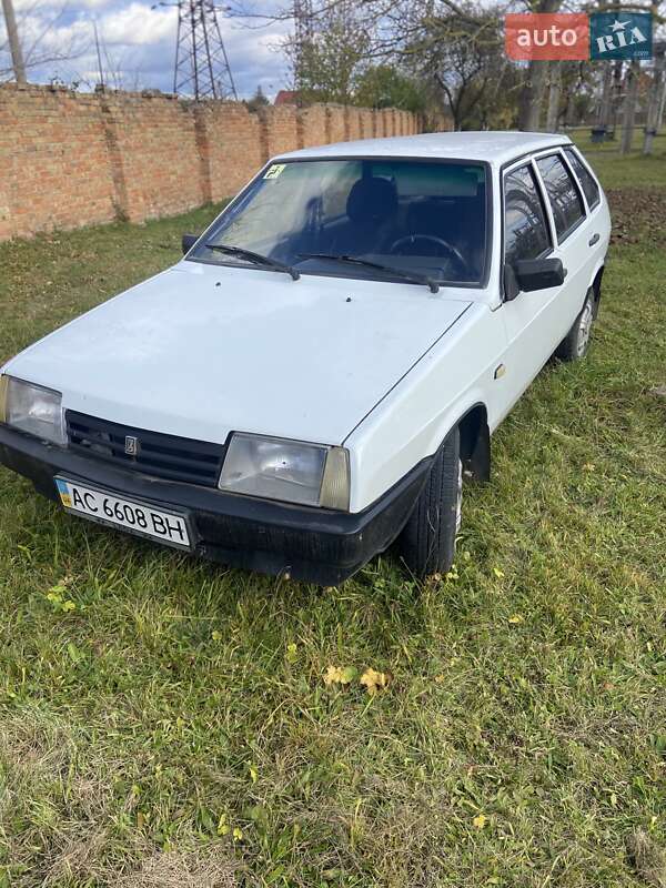 Хэтчбек ВАЗ / Lada 2109 2006 в Владимире фото Хэтчбек ВАЗ / Lada 2109 2006 в Владимире