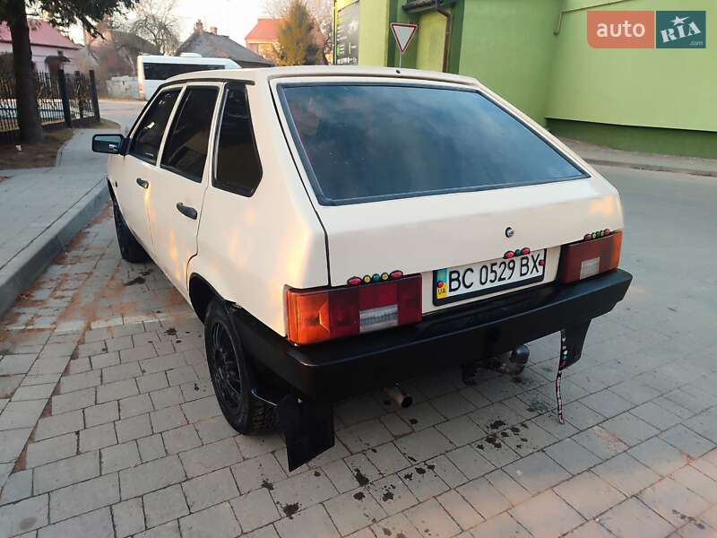 Хэтчбек ВАЗ / Lada 2109 1993 в Городке фото 2 Хэтчбек ВАЗ / Lada 2109 1993 в Городке