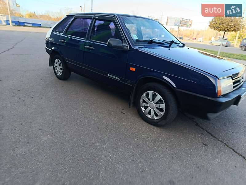Хэтчбек ВАЗ / Lada 2109 2006 в Кривом Роге