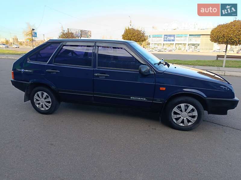 Хэтчбек ВАЗ / Lada 2109 2006 в Кривом Роге