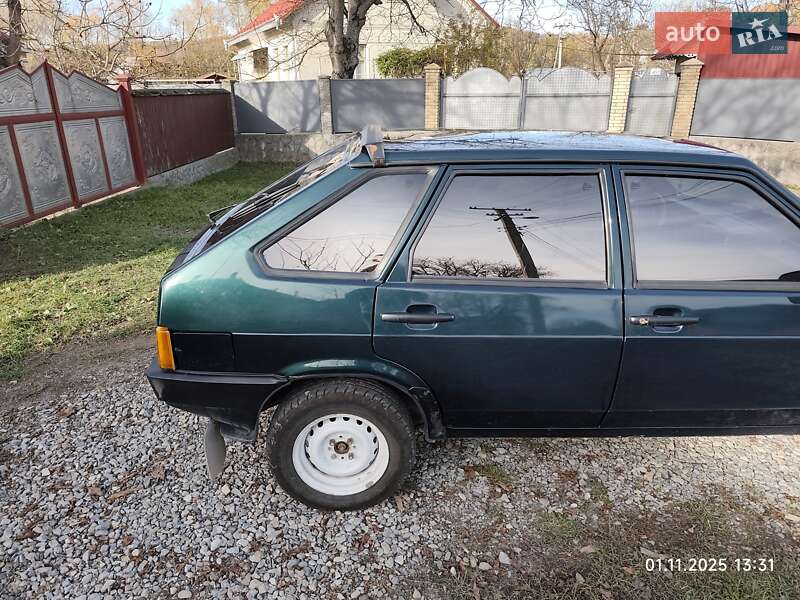 Хэтчбек ВАЗ / Lada 2109 2003 в Черновцах фото 9 Хэтчбек ВАЗ / Lada 2109 2003 в Черновцах