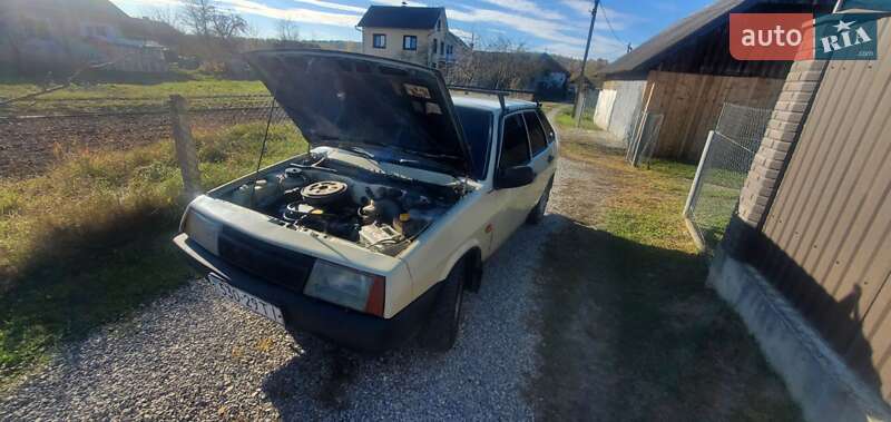 Хэтчбек ВАЗ / Lada 2109 1989 в Ивано-Франковске фото 9 Хэтчбек ВАЗ / Lada 2109 1989 в Ивано-Франковске