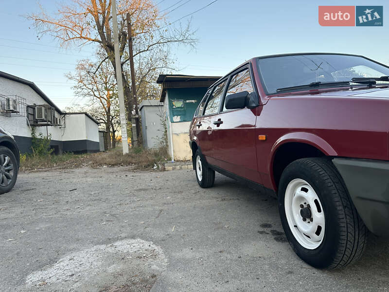 Хэтчбек ВАЗ / Lada 2109 1990 в Запорожье фото 7 Хэтчбек ВАЗ / Lada 2109 1990 в Запорожье