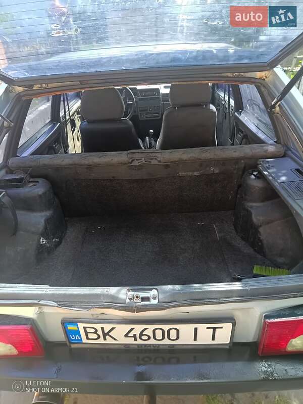 Хэтчбек ВАЗ / Lada 2109 2004 в Владимирце