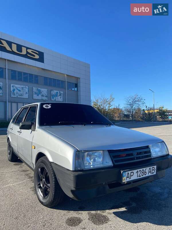 Хетчбек ВАЗ / Lada 2109 2001 в Запоріжжі фото 2 Хетчбек ВАЗ / Lada 2109 2001 в Запоріжжі