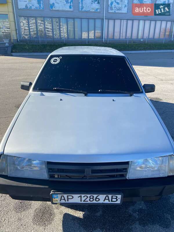 Хетчбек ВАЗ / Lada 2109 2001 в Запоріжжі фото 6 Хетчбек ВАЗ / Lada 2109 2001 в Запоріжжі