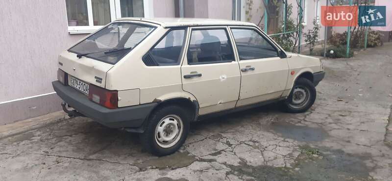 Хэтчбек ВАЗ / Lada 2109 1989 в Березовке фото Хэтчбек ВАЗ / Lada 2109 1989 в Березовке