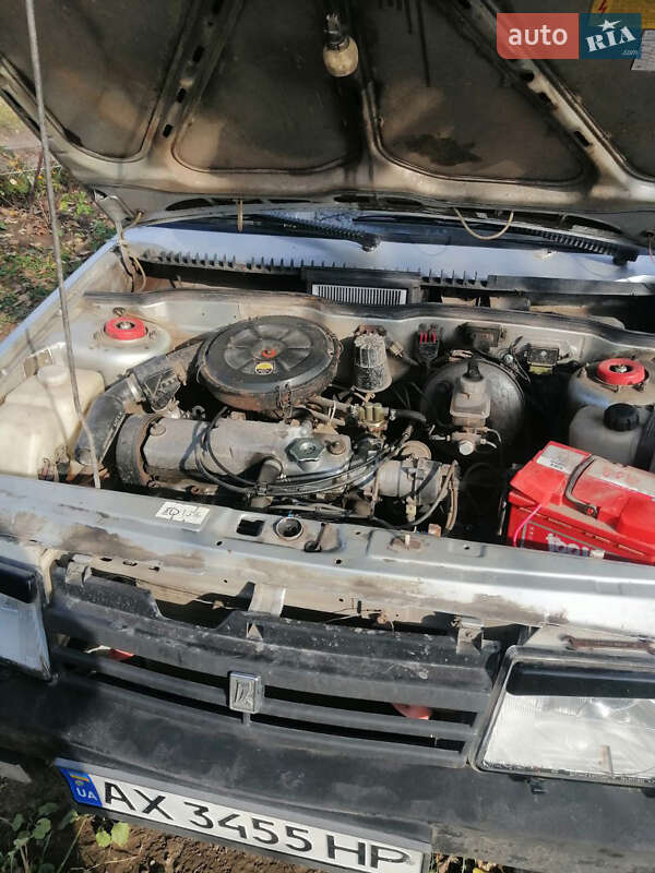 Хетчбек ВАЗ / Lada 2109 2003 в Харкові