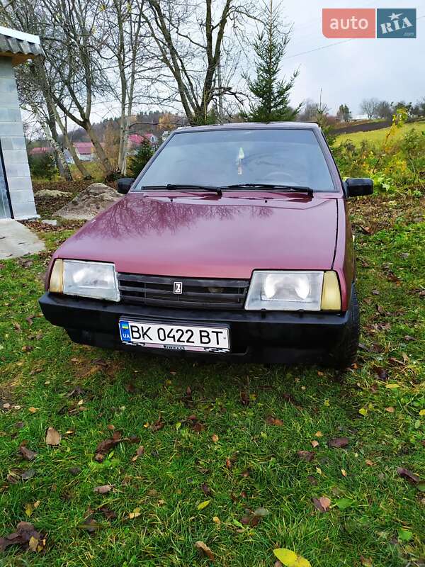 Хэтчбек ВАЗ / Lada 2109 2007 в Кременце фото 9 Хэтчбек ВАЗ / Lada 2109 2007 в Кременце