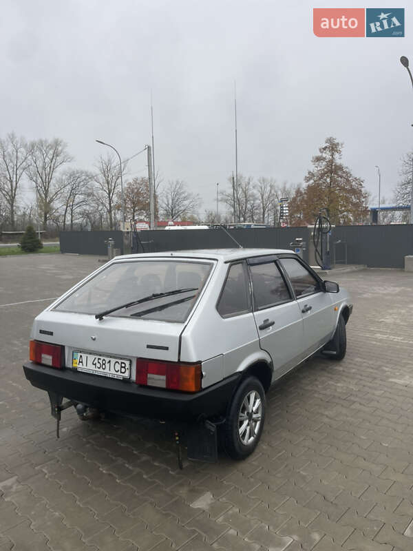 Хэтчбек ВАЗ / Lada 2109 2003 в Обухове фото 4 Хэтчбек ВАЗ / Lada 2109 2003 в Обухове