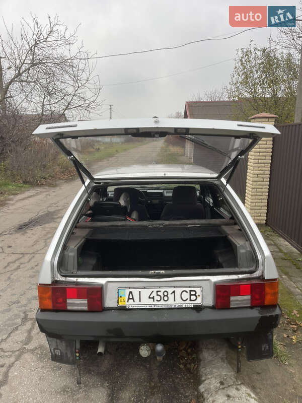 Хэтчбек ВАЗ / Lada 2109 2003 в Обухове фото 10 Хэтчбек ВАЗ / Lada 2109 2003 в Обухове