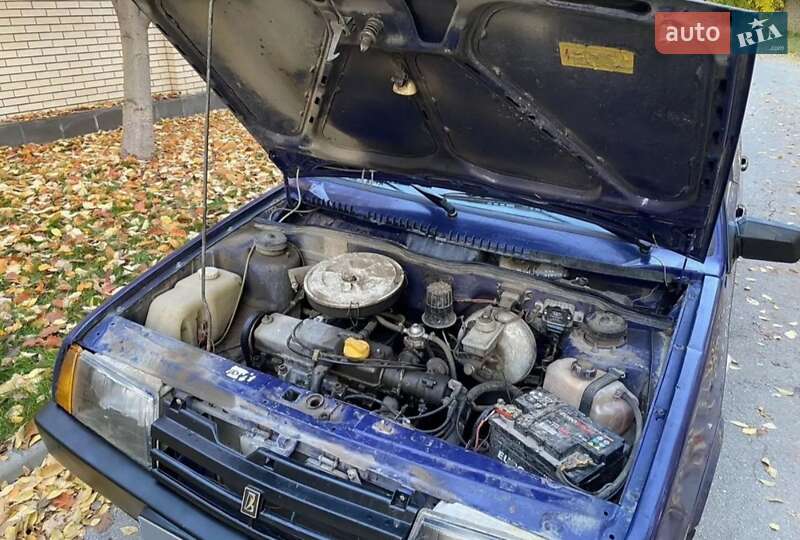 Хэтчбек ВАЗ / Lada 2109 1999 в Чигирине