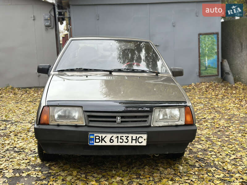 Хетчбек ВАЗ / Lada 2109 2001 в Рівному фото 22 Хетчбек ВАЗ / Lada 2109 2001 в Рівному