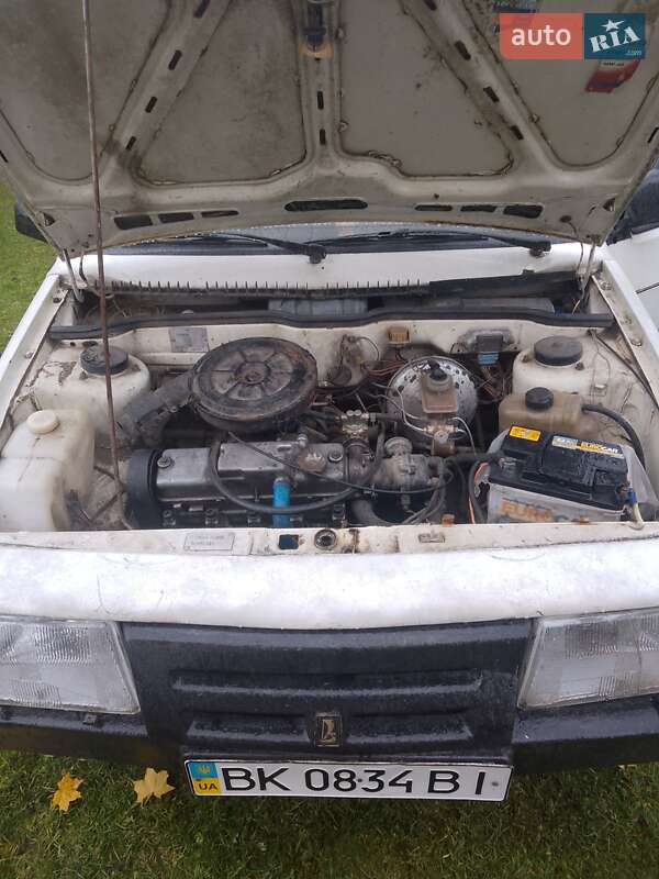 Хэтчбек ВАЗ / Lada 2109 1992 в Ровно