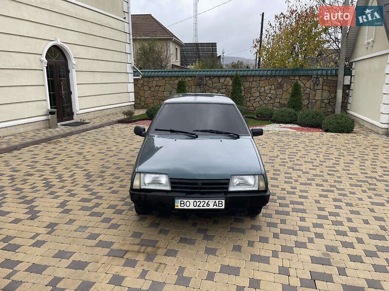 Хэтчбек ВАЗ / Lada 2109 2005 в Могилев-Подольске фото 18 Хэтчбек ВАЗ / Lada 2109 2005 в Могилев-Подольске