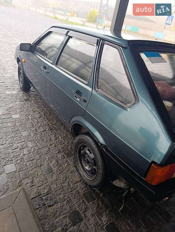 Хетчбек ВАЗ / Lada 2109 2004 в Кам'янському