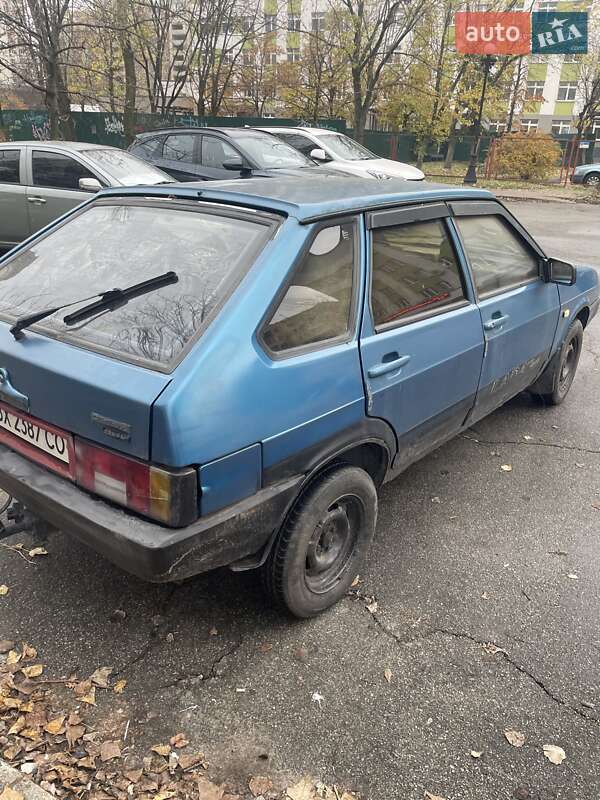 Хэтчбек ВАЗ / Lada 2109 1999 в Киеве фото 5 Хэтчбек ВАЗ / Lada 2109 1999 в Киеве