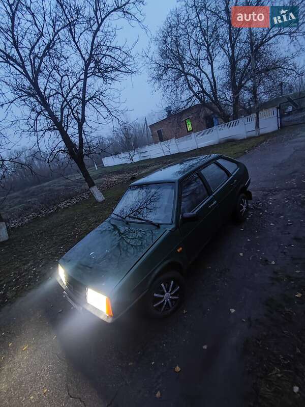 Хетчбек ВАЗ / Lada 2109 1995 в Карлівці