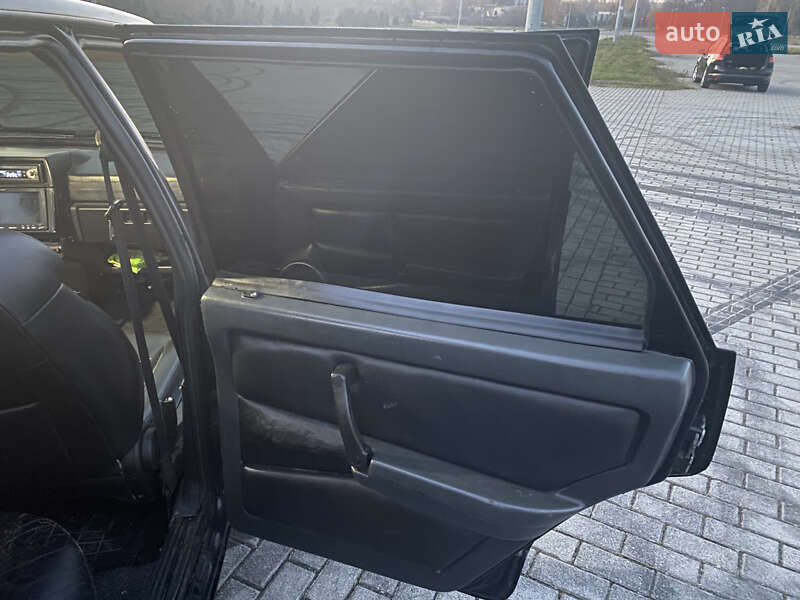 Хетчбек ВАЗ / Lada 2109 2003 в Львові фото 24 Хетчбек ВАЗ / Lada 2109 2003 в Львові