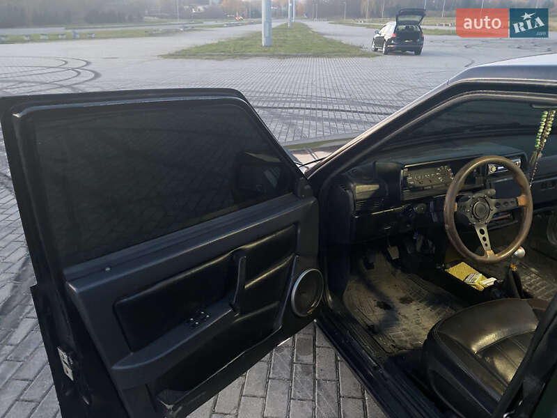 Хетчбек ВАЗ / Lada 2109 2003 в Львові фото 26 Хетчбек ВАЗ / Lada 2109 2003 в Львові