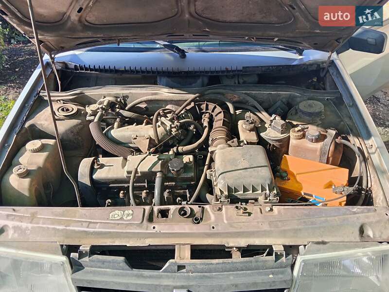 Хэтчбек ВАЗ / Lada 2109 2000 в Николаеве