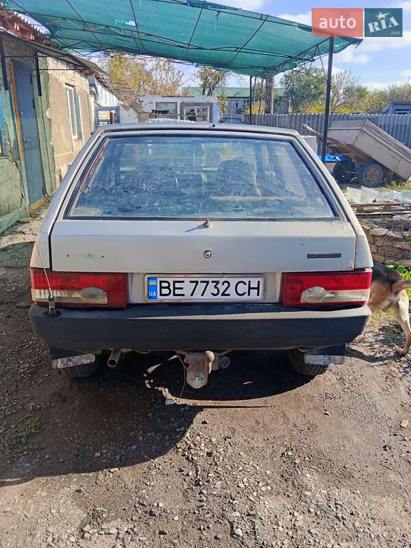 Хэтчбек ВАЗ / Lada 2109 2000 в Николаеве