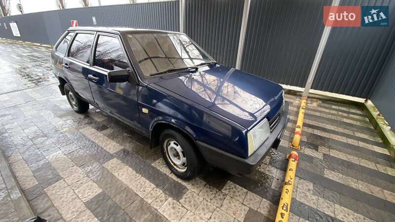 Хэтчбек ВАЗ / Lada 2109 2004 в Василькове фото 8 Хэтчбек ВАЗ / Lada 2109 2004 в Василькове