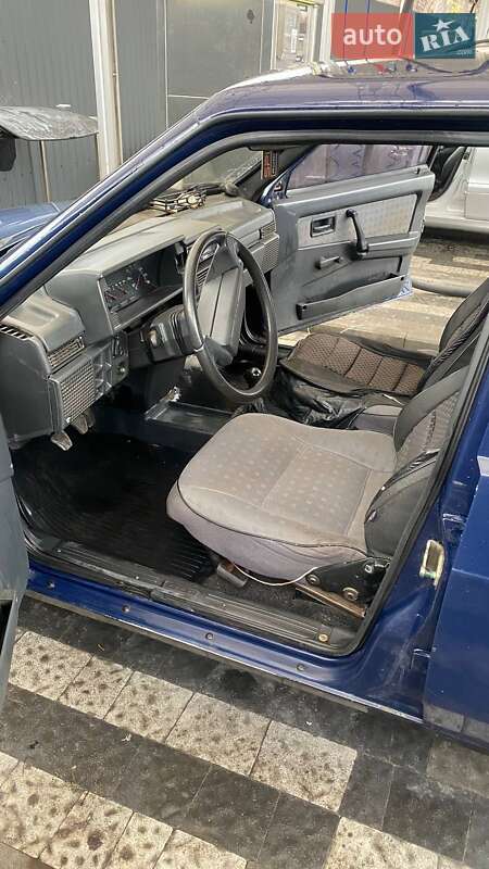 Хэтчбек ВАЗ / Lada 2109 2004 в Василькове фото 13 Хэтчбек ВАЗ / Lada 2109 2004 в Василькове