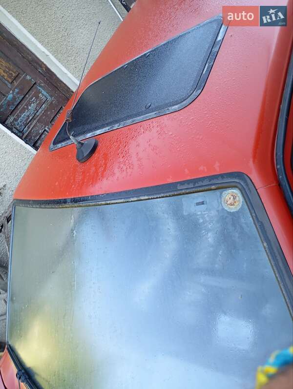 Хэтчбек ВАЗ / Lada 2109 1990 в Золочеве фото 4 Хэтчбек ВАЗ / Lada 2109 1990 в Золочеве