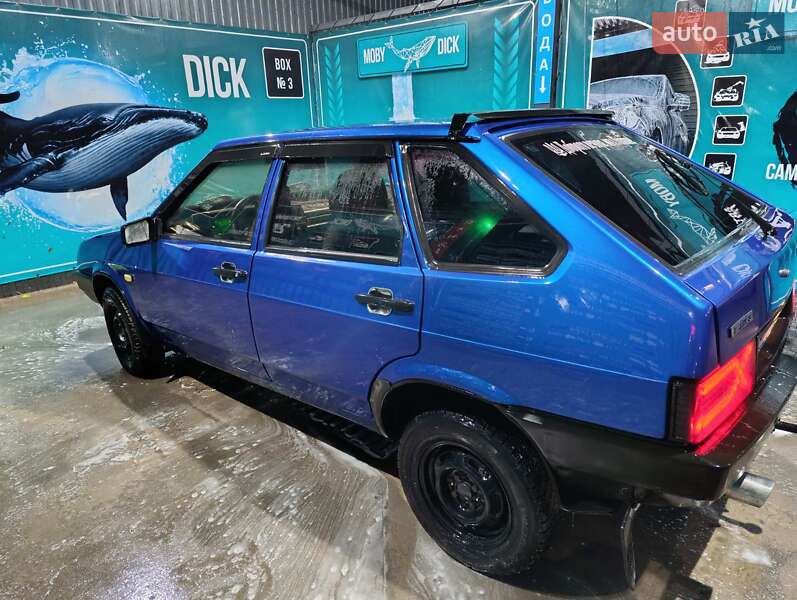 Хэтчбек ВАЗ / Lada 2109 2004 в Запорожье