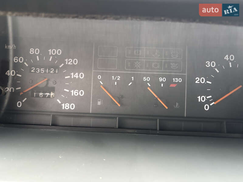 Хэтчбек ВАЗ / Lada 2109 2004 в Киеве