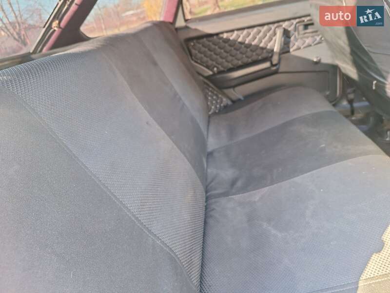 Хетчбек ВАЗ / Lada 2109 2004 в Чернівцях