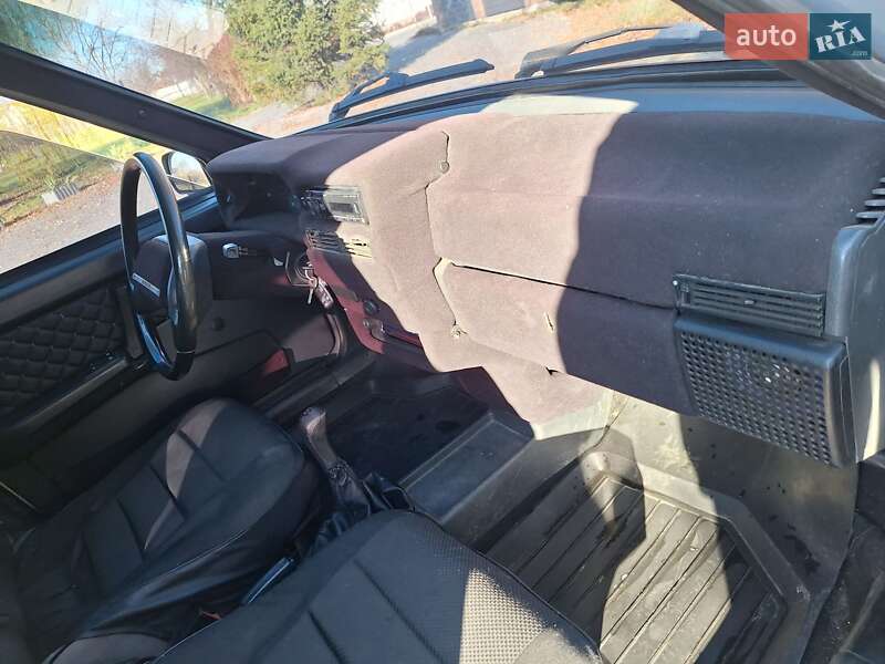 Хетчбек ВАЗ / Lada 2109 2004 в Чернівцях