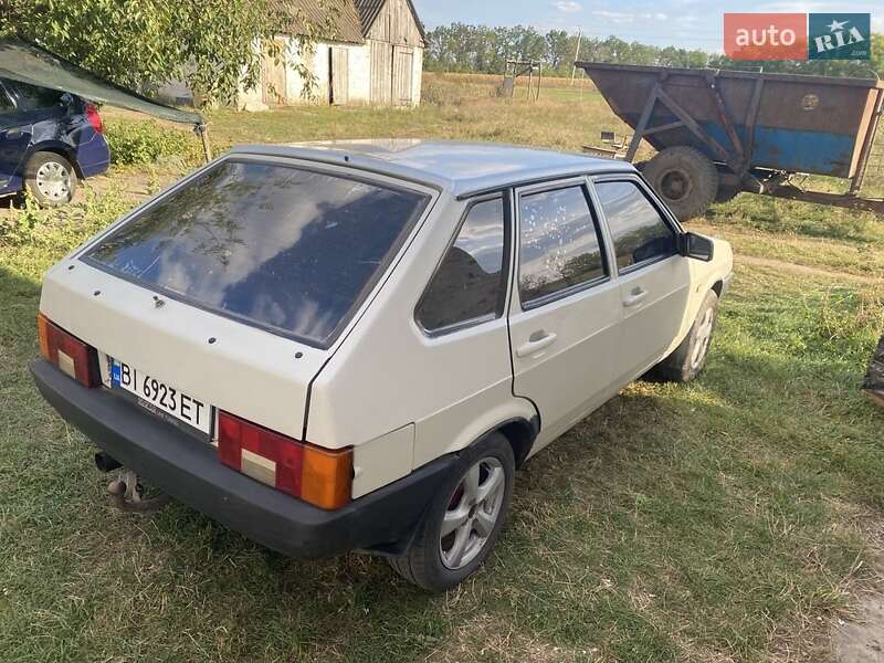 Хетчбек ВАЗ / Lada 2109 2003 в Полтаві
