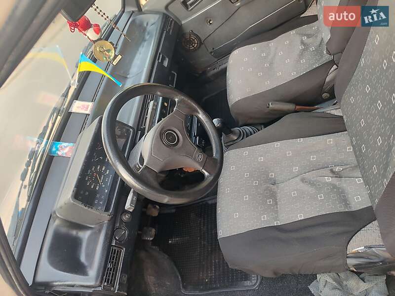 Хетчбек ВАЗ / Lada 2109 1993 в Городку фото 10 Хетчбек ВАЗ / Lada 2109 1993 в Городку