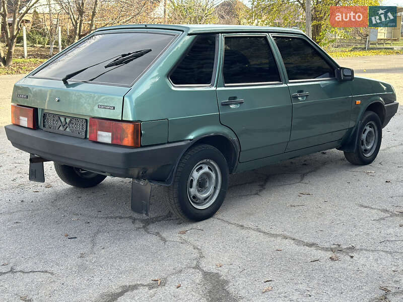 Хетчбек ВАЗ / Lada 2109 2006 в Нікополі