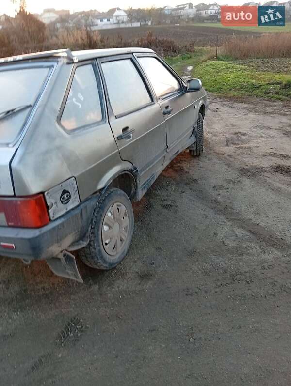 Хетчбек ВАЗ / Lada 2109 2001 в Тульчині