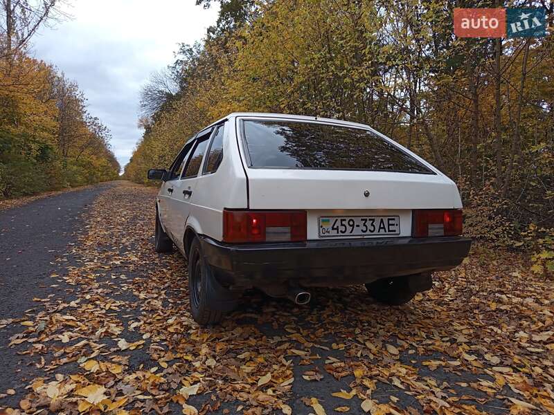Хетчбек ВАЗ / Lada 2109 1990 в Полтаві фото 4 Хетчбек ВАЗ / Lada 2109 1990 в Полтаві