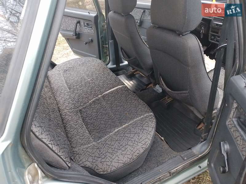 Хэтчбек ВАЗ / Lada 2109 2006 в Косове фото 15 Хэтчбек ВАЗ / Lada 2109 2006 в Косове