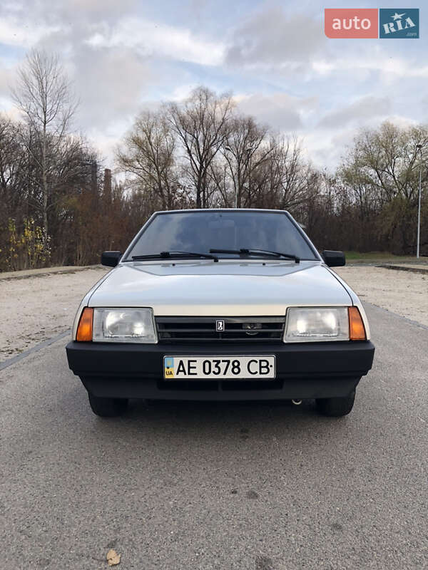 Хэтчбек ВАЗ / Lada 2109 2007 в Днепре фото 2 Хэтчбек ВАЗ / Lada 2109 2007 в Днепре