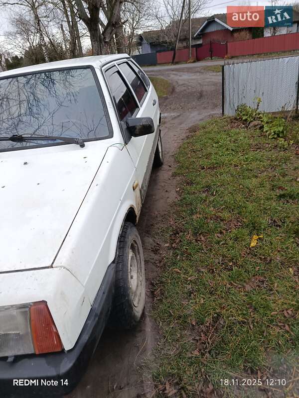 Хетчбек ВАЗ / Lada 2109 1988 в Заболотові