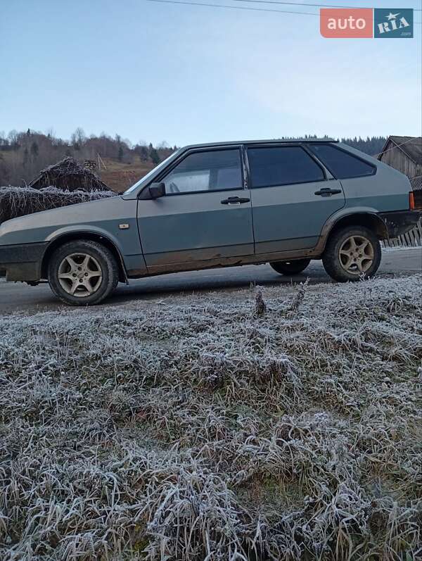 Хетчбек ВАЗ / Lada 2109 2001 в Міжгір'ї