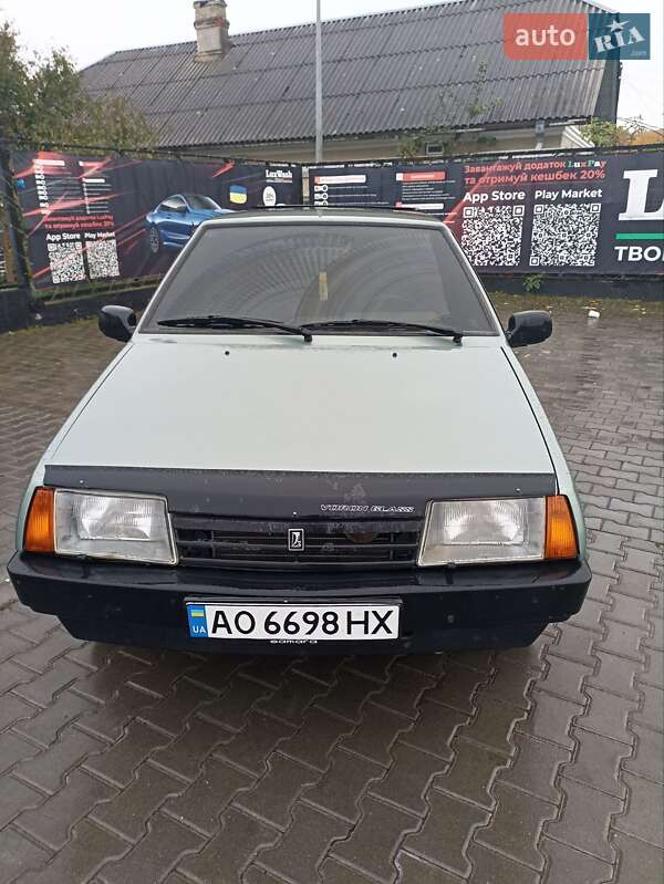 Хэтчбек ВАЗ / Lada 2109 2006 в Теребовле