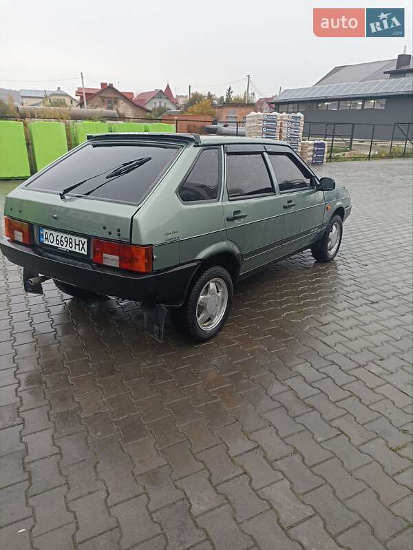 Хэтчбек ВАЗ / Lada 2109 2006 в Теребовле