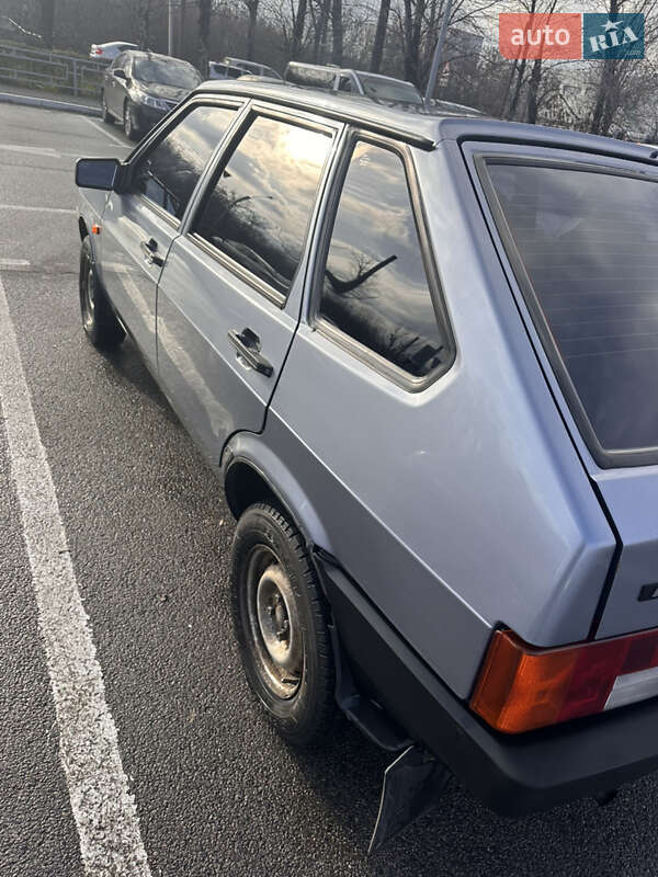 Хетчбек ВАЗ / Lada 2109 2006 в Харкові фото 6 Хетчбек ВАЗ / Lada 2109 2006 в Харкові