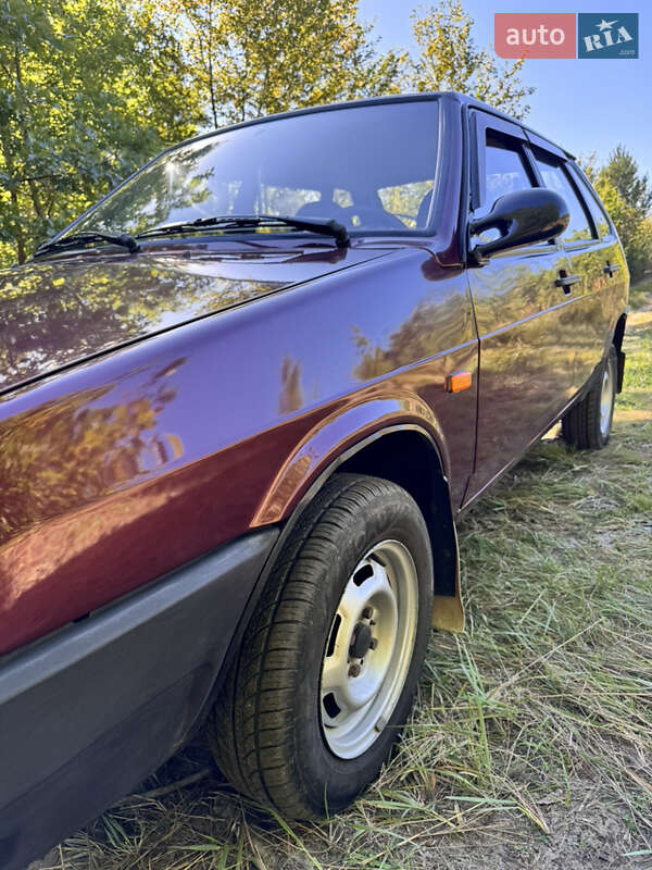 Хэтчбек ВАЗ / Lada 2109 2006 в Львове